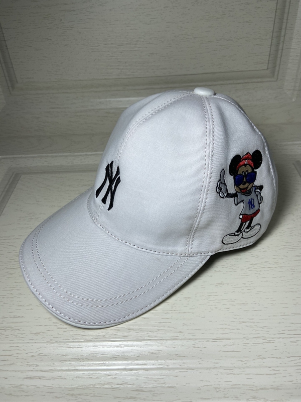 ブランド帽子正面デザイン